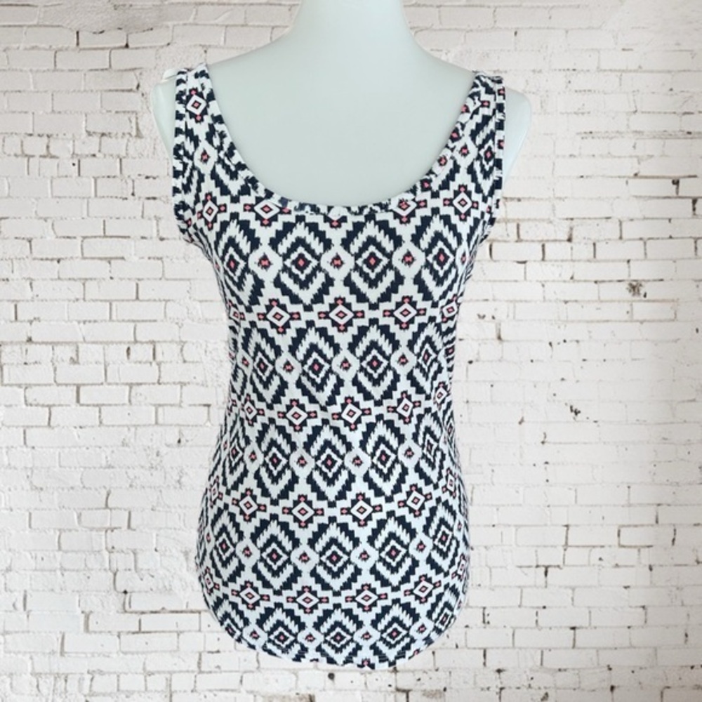 Derek Hart tank top